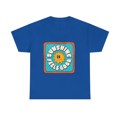T-shirt con scritta "Sunshine feel good"