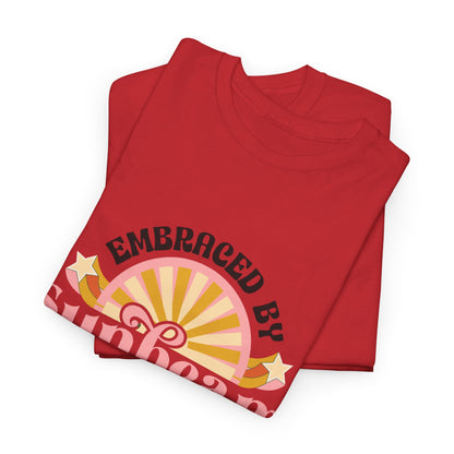 T-shirt con scritta "Embraced by sunbeam in my heart forever"