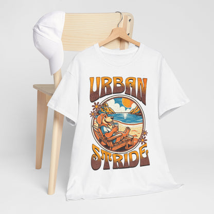 T-shirt con scritta "Urbanstride" e cane