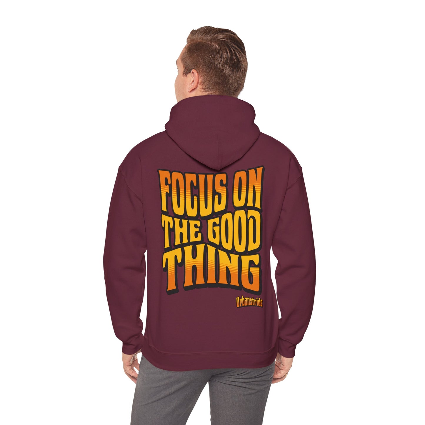 Felpa con scritta "Focus on the good thing"