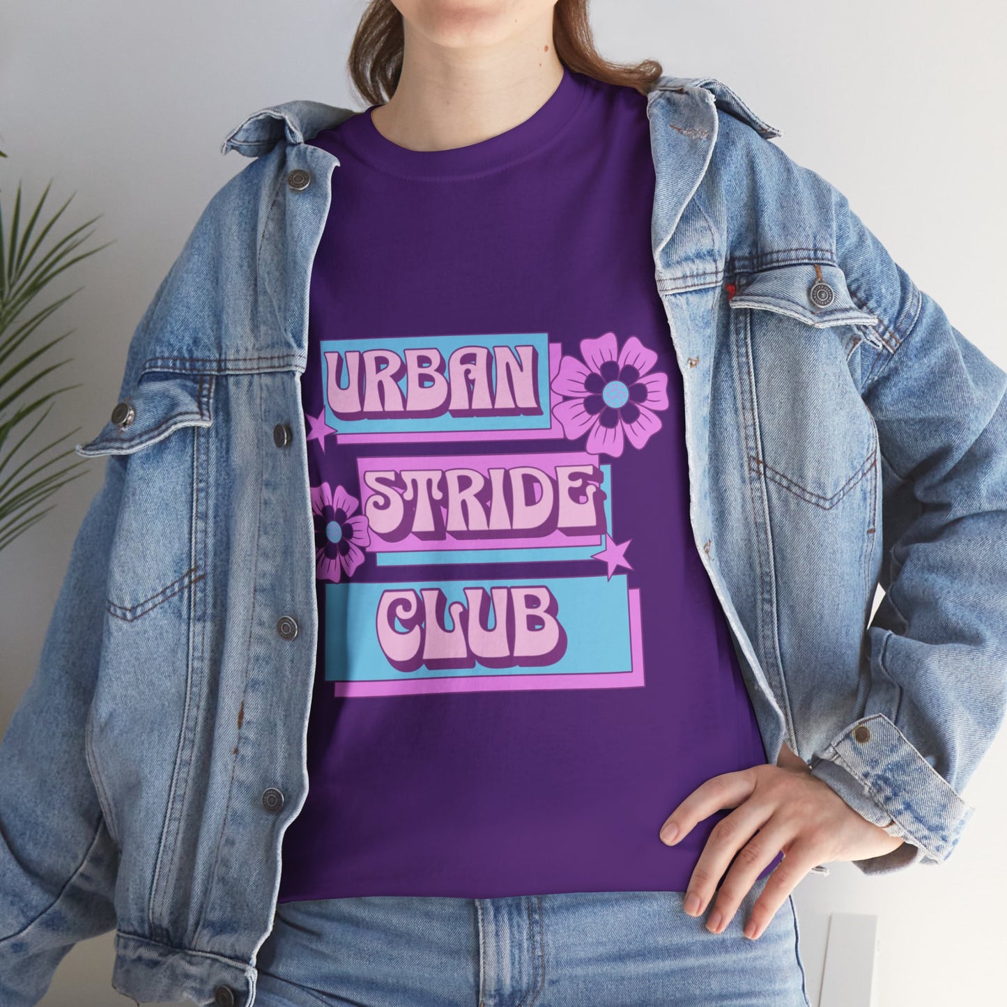 T-shirt con scritta "Urbanstride club"