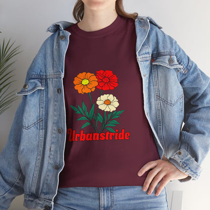 T-shirt con rappresentazione di fiori e scritta "Urbanstride"
