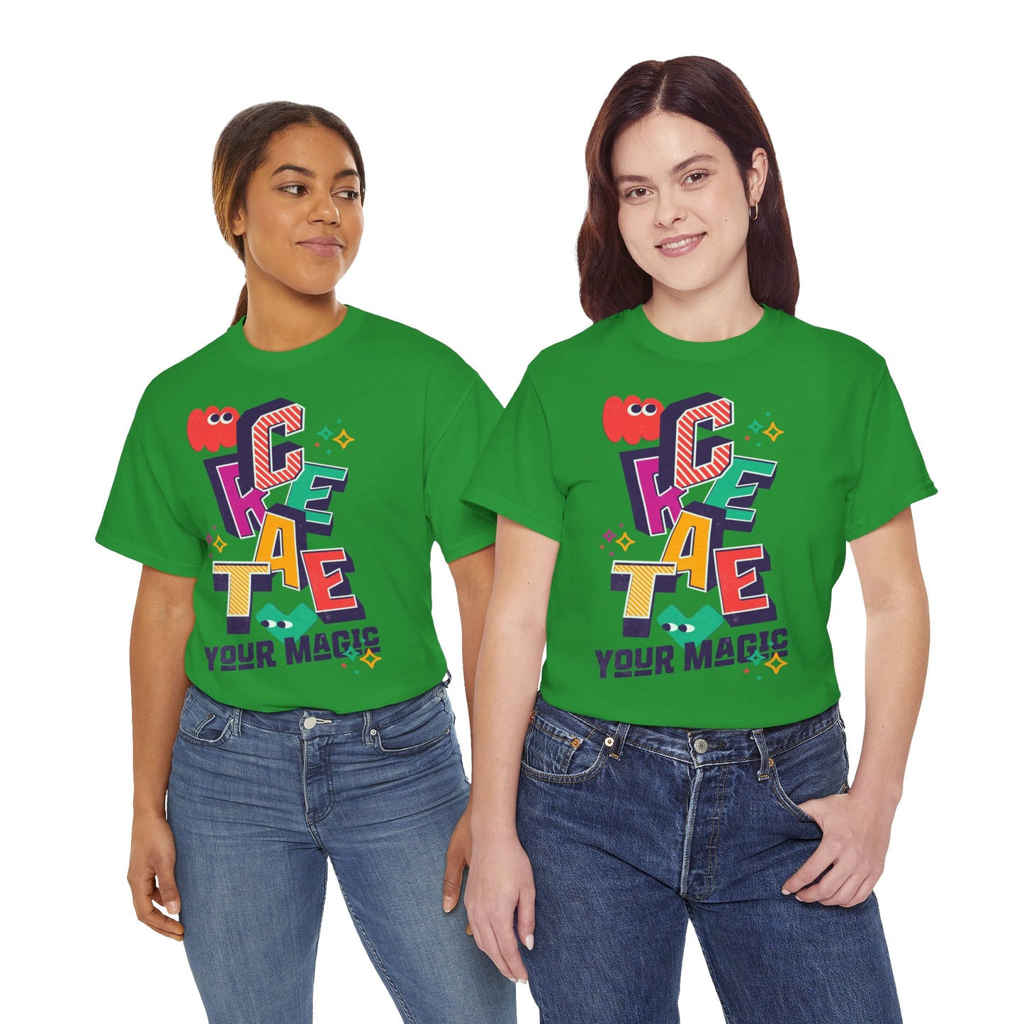 T-shirt con scritta "Create your magic"