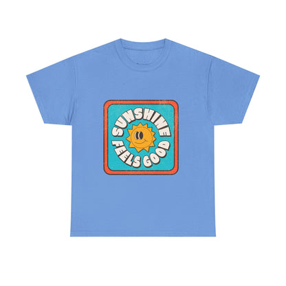 T-shirt con scritta "Sunshine feel good"