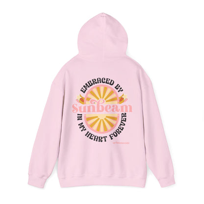 Felpa con scritta "Sunbeam embraced by in my heart forever"