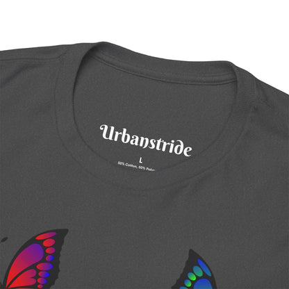 T-shirt con scritta "UrbanStride Butterfly Vibes