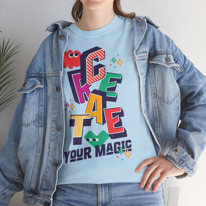 T-shirt con scritta "Create your magic"