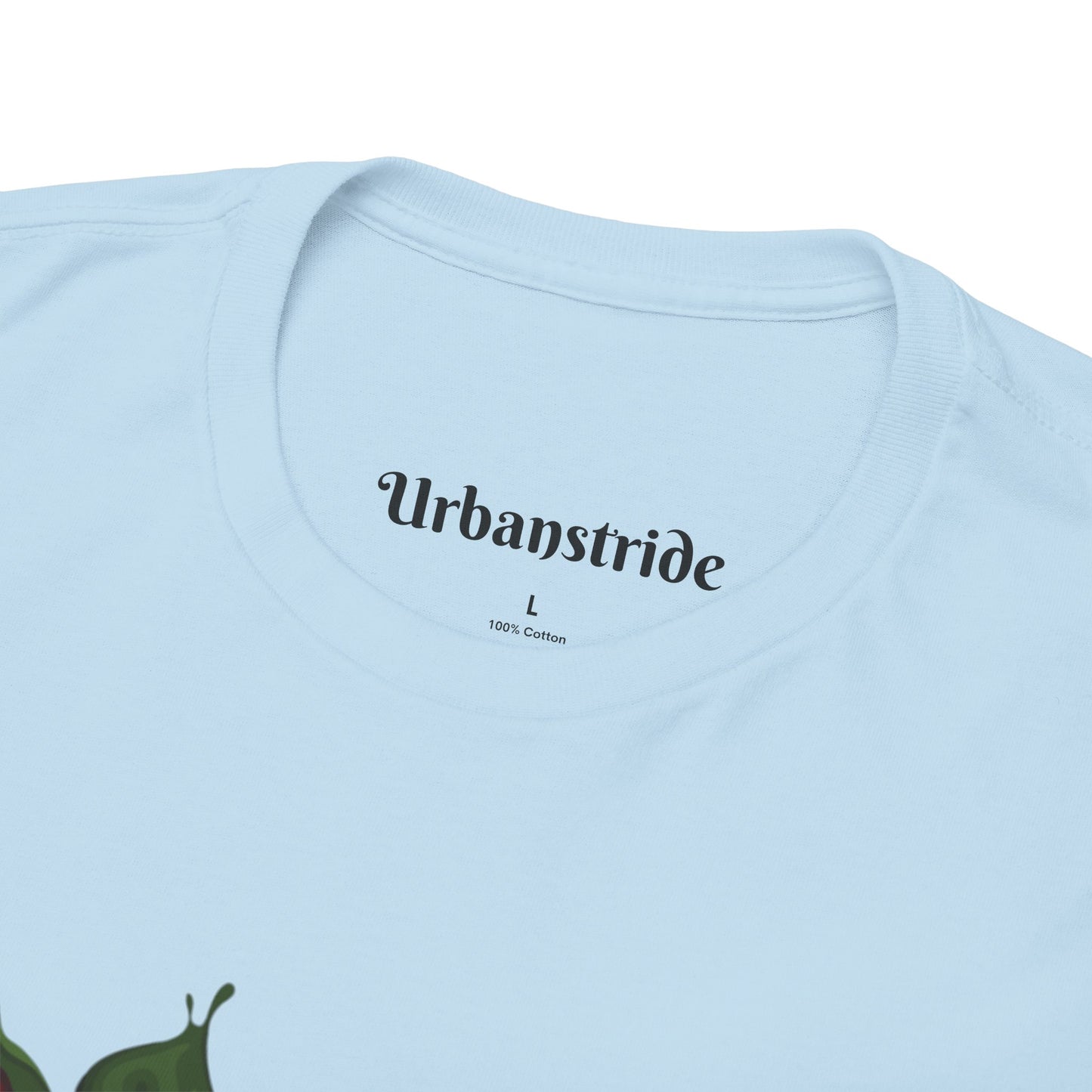 T-shirt con scritta "UrbanStride Vintage Flower