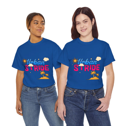 T-shirt con scritta "Urbanstride"al mare