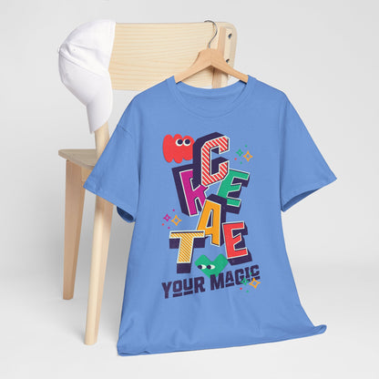 T-shirt con scritta "Create your magic"