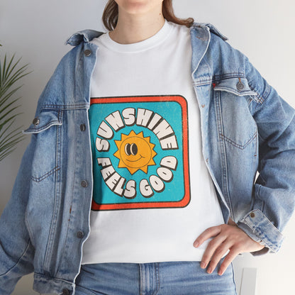 T-shirt con scritta "Sunshine feel good"