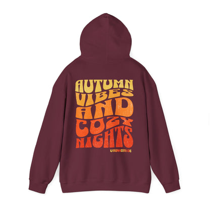 Felpa con scritta "Autumn vibes and cozy nights"