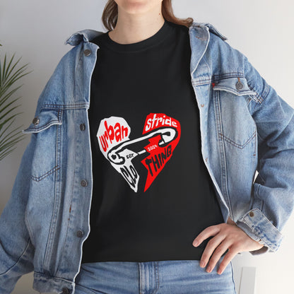 T-shirt con disegno cuore spezzato