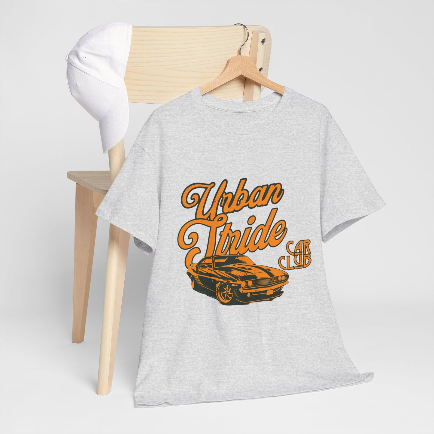 T-shirt con scritta "Urbanstride car club"