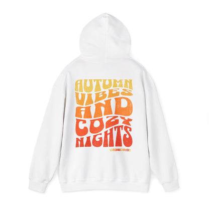 Felpa con scritta "Autumn vibes and cozy nights"