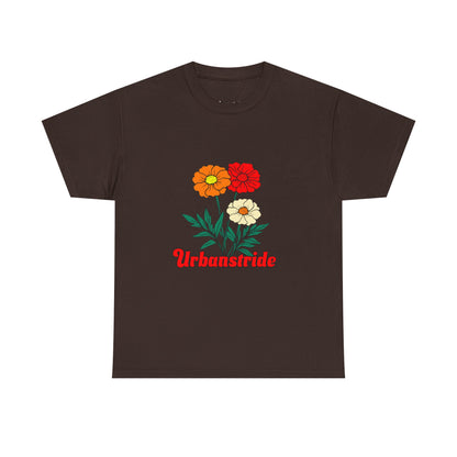 T-shirt con rappresentazione di fiori e scritta "Urbanstride"