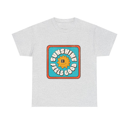 T-shirt con scritta "Sunshine feel good"