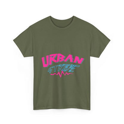 T-shirt con scritta "UrbanStride Neon Pulse"