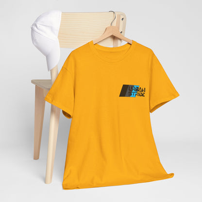 T-shirt con scritta "urbanstride " stile sportivo
