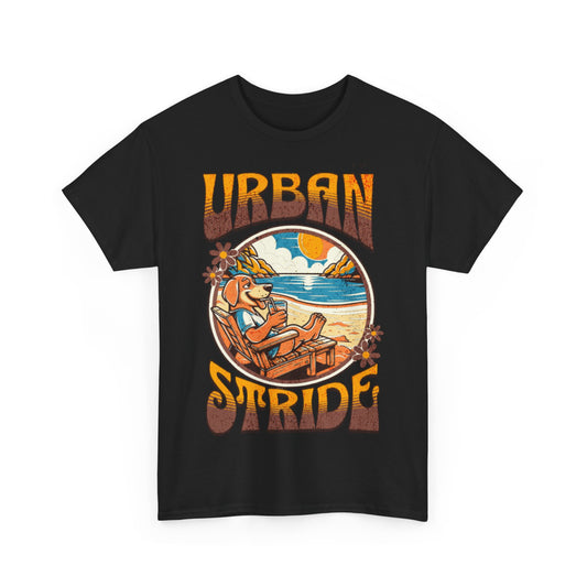 T-shirt con scritta "Urbanstride" e cane