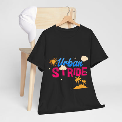 T-shirt con scritta "Urbanstride"al mare