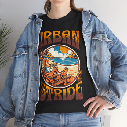 T-shirt con scritta "Urbanstride" e cane