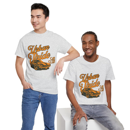 T-shirt con scritta "Urbanstride car club"