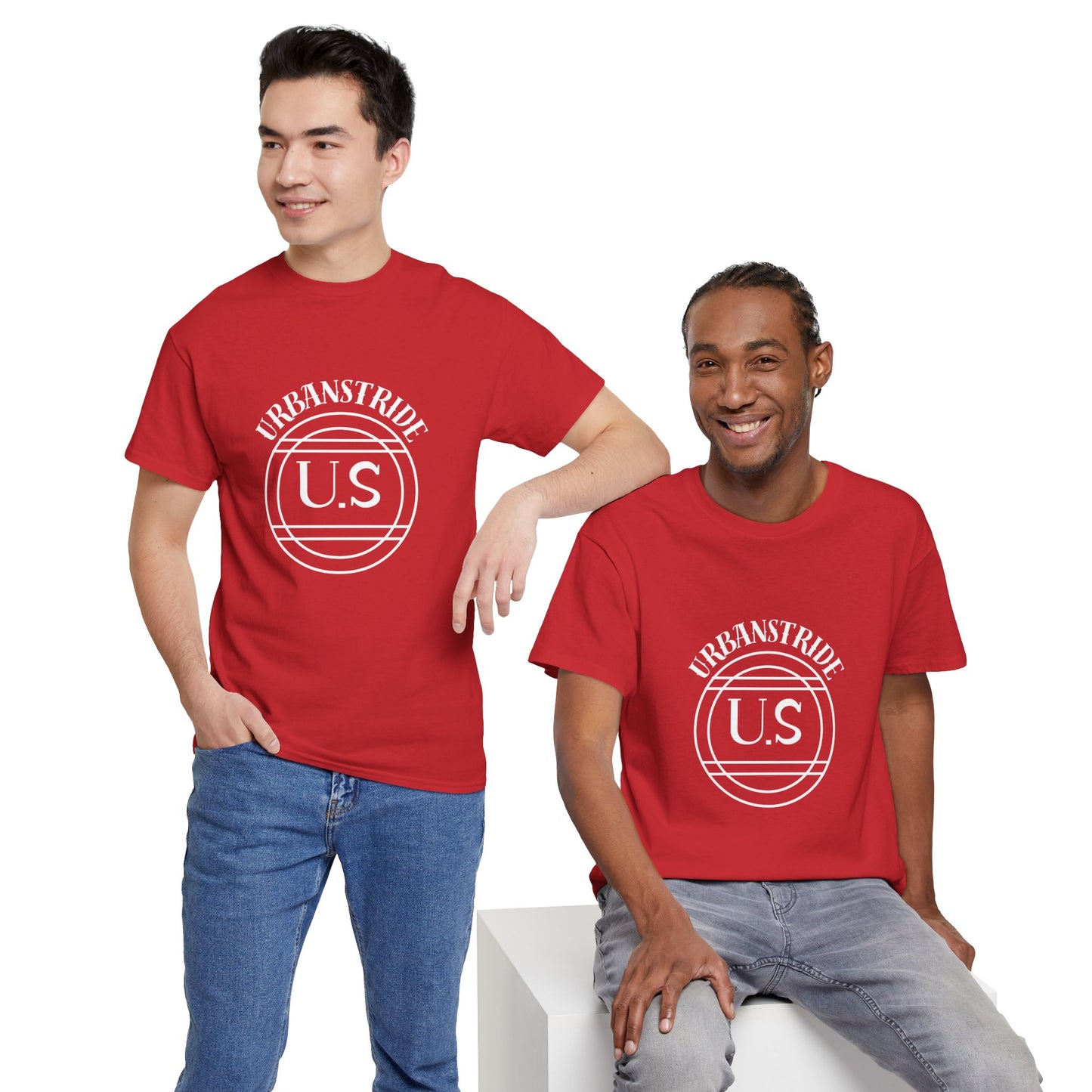 T-shirt con scritta "urbanstride" centrale