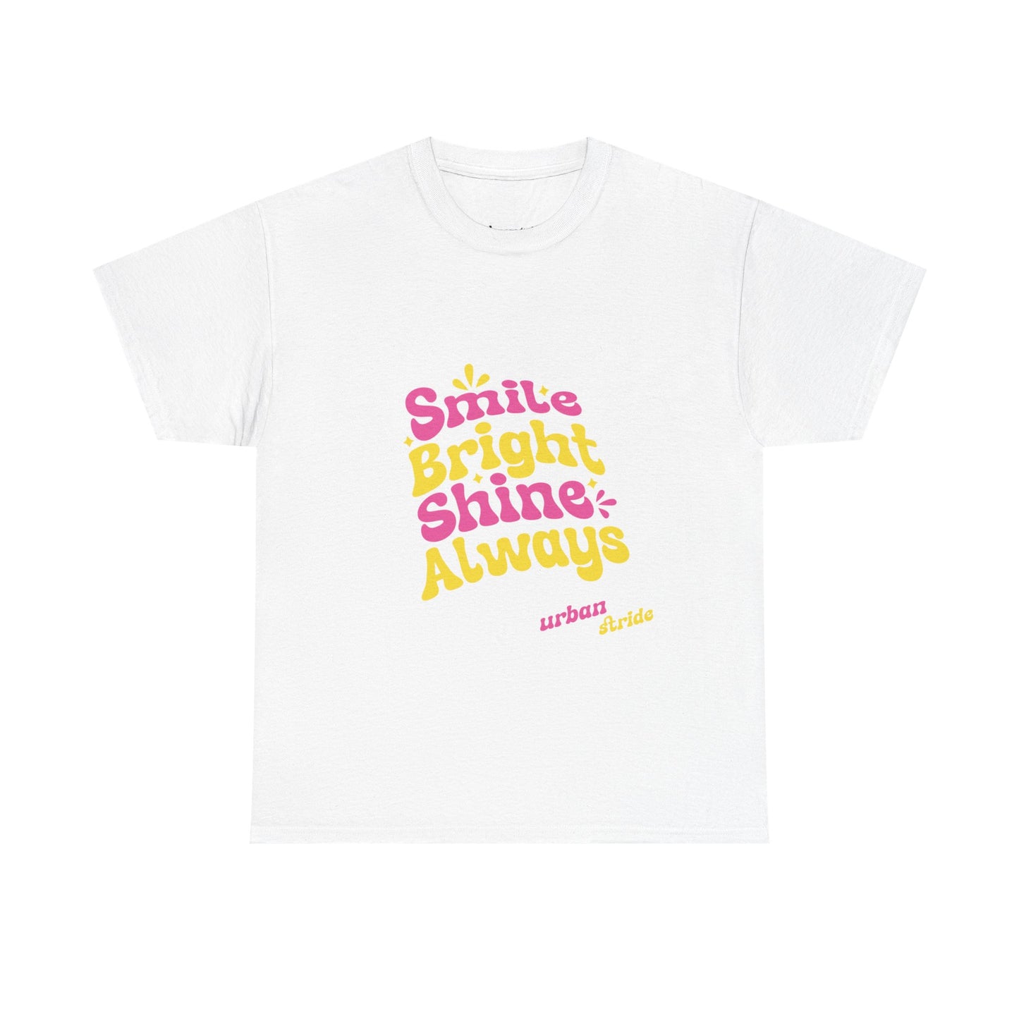 T-shirt con scritta "Smile bright shine always"