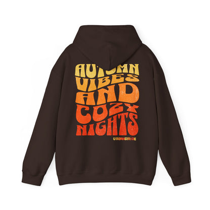 Felpa con scritta "Autumn vibes and cozy nights"