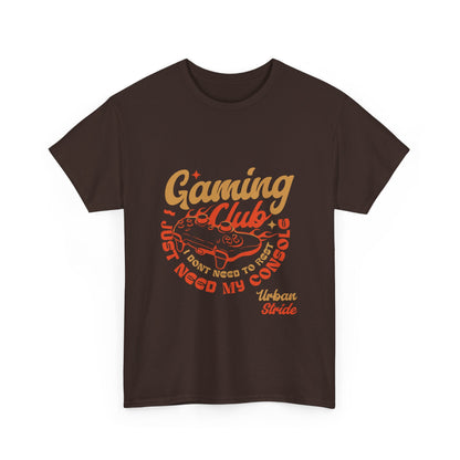T-shirt con scritta “Gaming Club – I Just Need My Console”