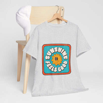 T-shirt con scritta "Sunshine feel good"
