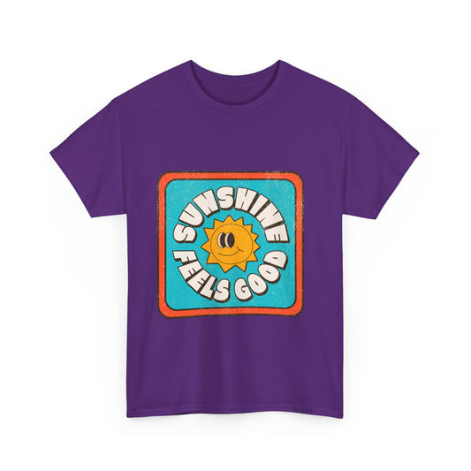 T-shirt con scritta "Sunshine feel good"