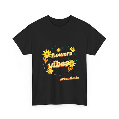 T-shirt con scritta "Flowers vibes"