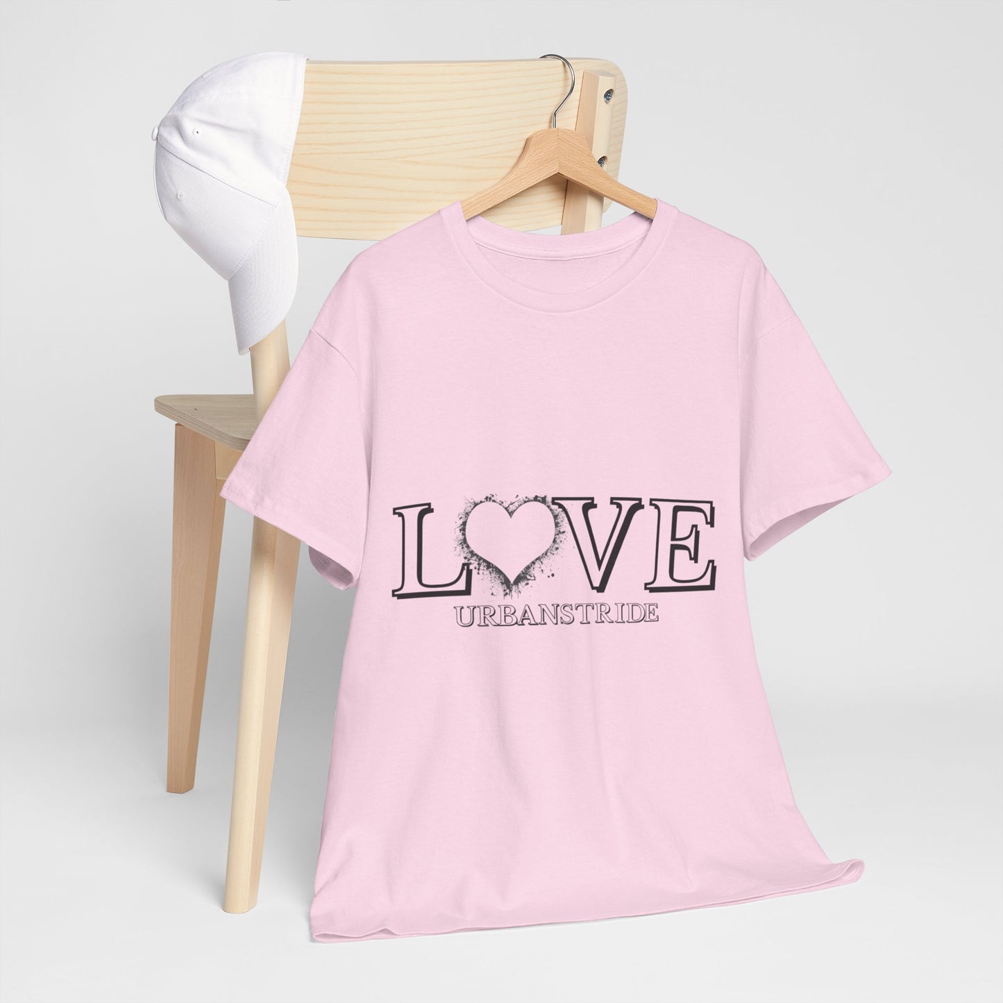 T-shirt con scritta “LOVE urbanstride"