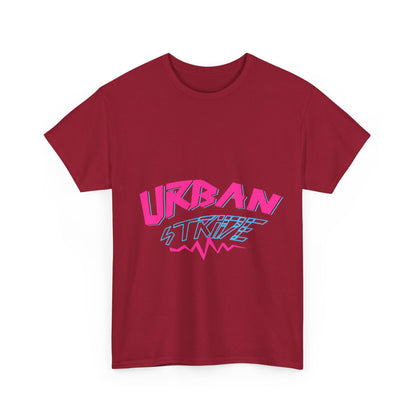 T-shirt con scritta "UrbanStride Neon Pulse"