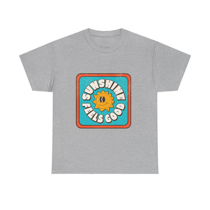 T-shirt con scritta "Sunshine feel good"