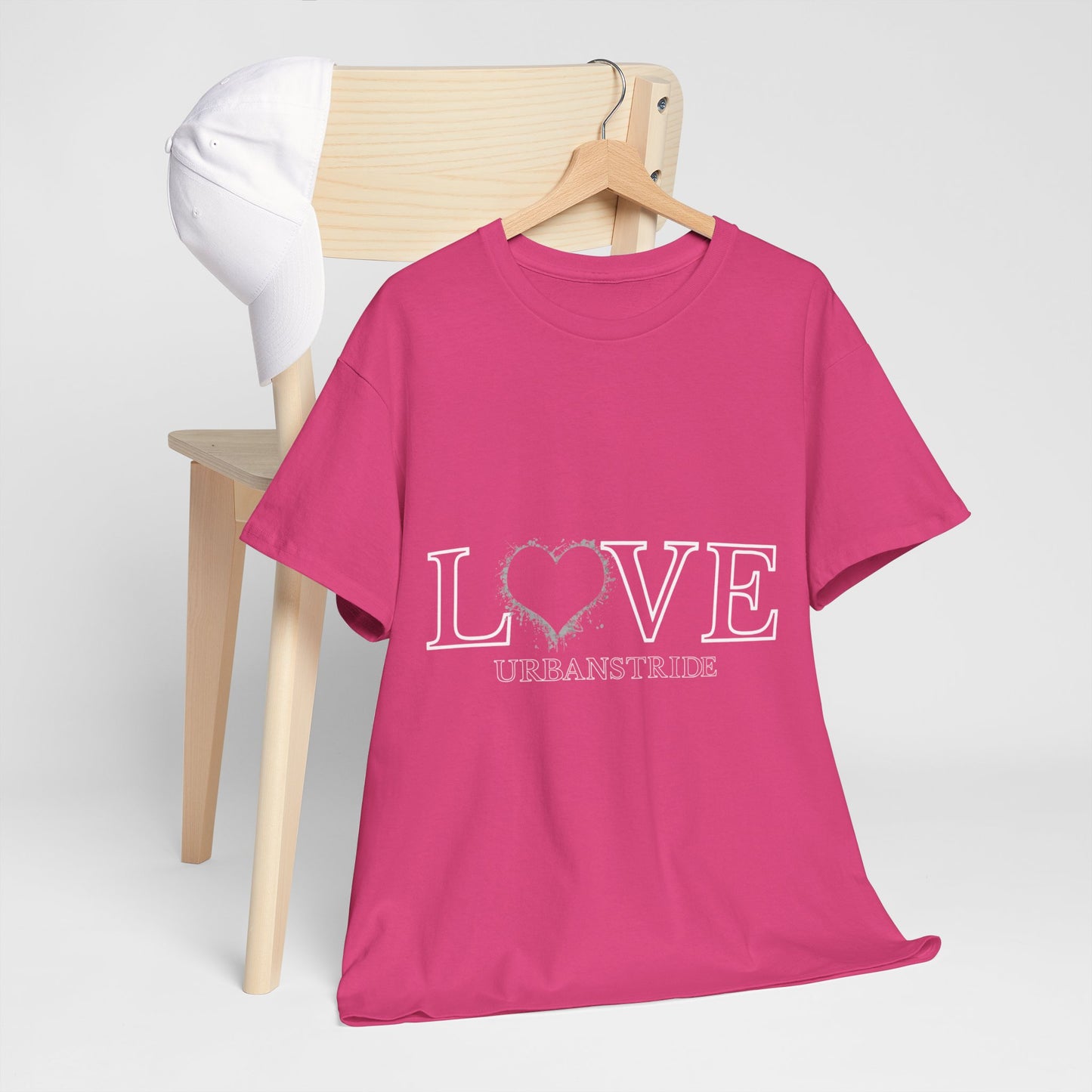 T-shirt con scritta “LOVE urbanstride"