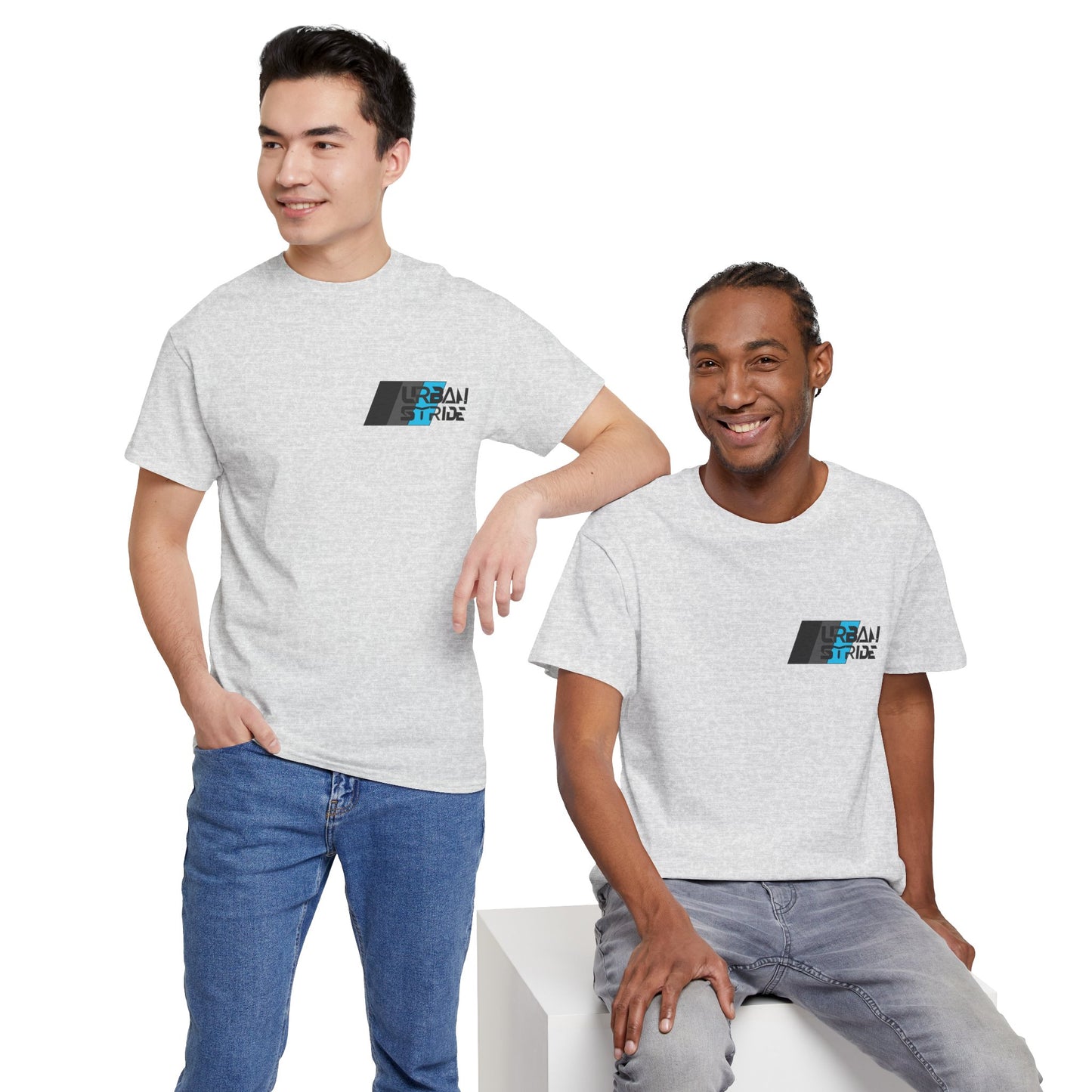 T-shirt con scritta "urbanstride " stile sportivo