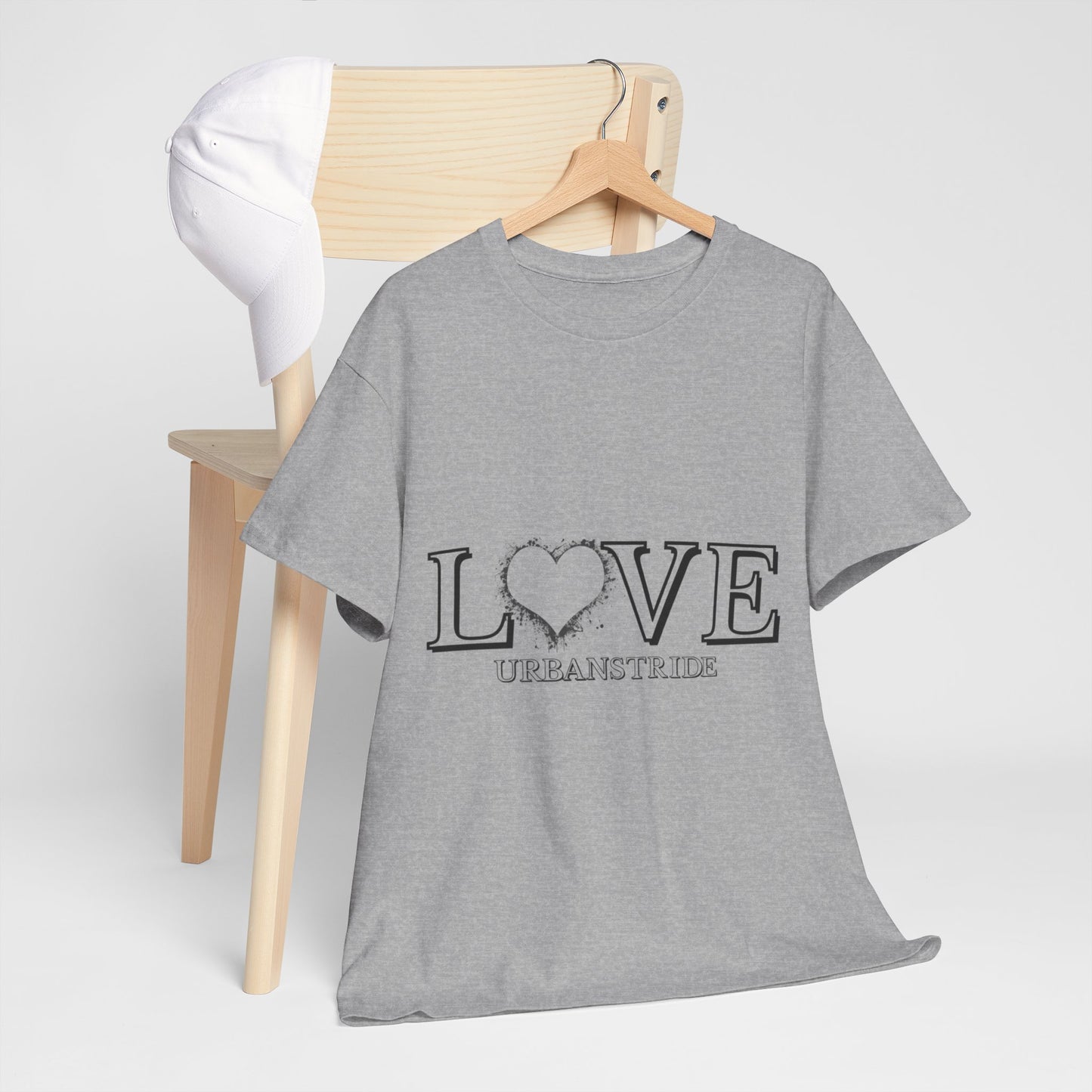 T-shirt con scritta “LOVE urbanstride"