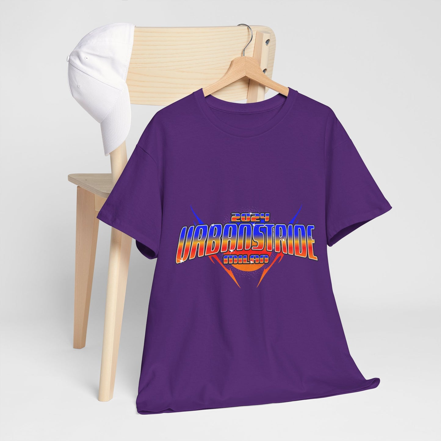 T-shirt con scritta "Urbanstride 2024 Italy"