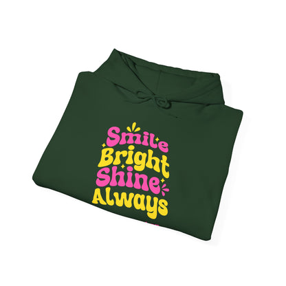Felpa con scritta "Smile bright shine always"