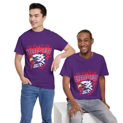 T-shirt con scritta "Urbanstride" e aquila