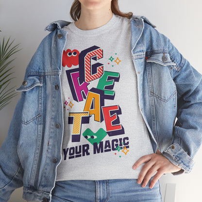 T-shirt con scritta "Create your magic"