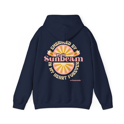 Felpa con scritta "Sunbeam embraced by in my heart forever"