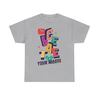 T-shirt con scritta "Create your magic"