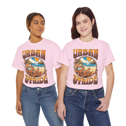 T-shirt con scritta "Urbanstride" e cane