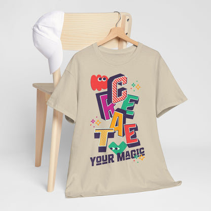 T-shirt con scritta "Create your magic"