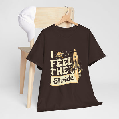 T-shirt con scritta "I feel the stride "