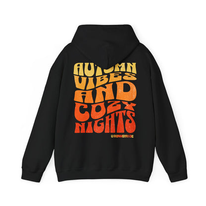 Felpa con scritta "Autumn vibes and cozy nights"
